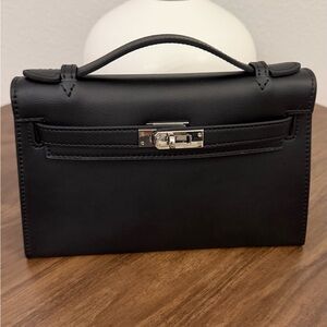 H inspired. K Pochette. Elegant Black Leather Bag.